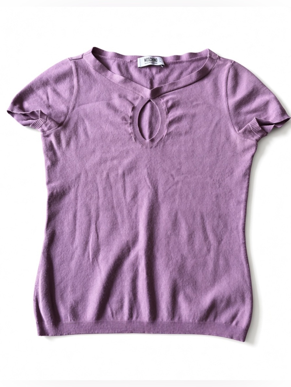 MOSCHINO CHEAP AND CHIC short sleeve knit keyhole soft luxurious mauve 90s Y2K